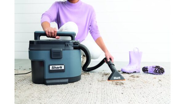 Shark Messmaster Portable Wet and Dry Vacuum-2